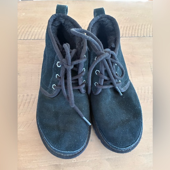 UGG Neumel Black Suede Chukka Boots - Size 5 - Picture 3 of 10
